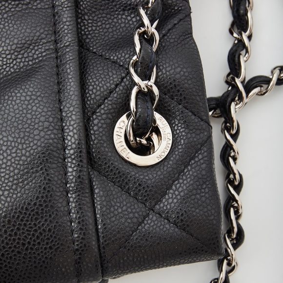 CHANEL VINTAGE CAVIAR BLACK LEATHER GRAND SHOPPING TOTE LARGE - Picture 9 of 11